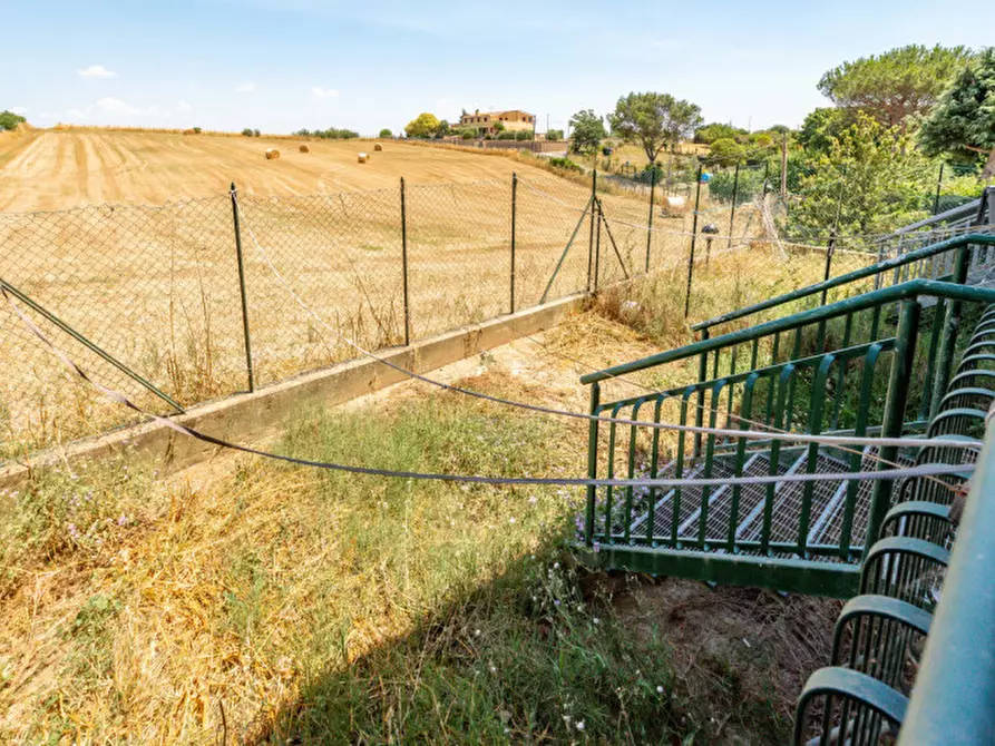 Immagine 38 di Villa in vendita  in Via Romagnano Sesia 51 a Roma