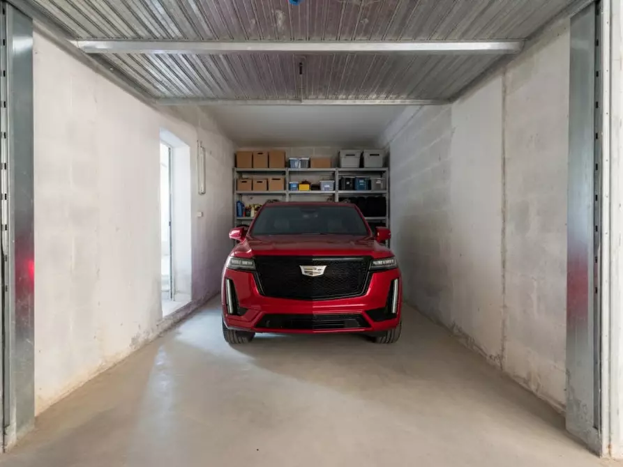 Immagine 46 di Villa in vendita  in Via Romagnano Sesia 51 a Roma