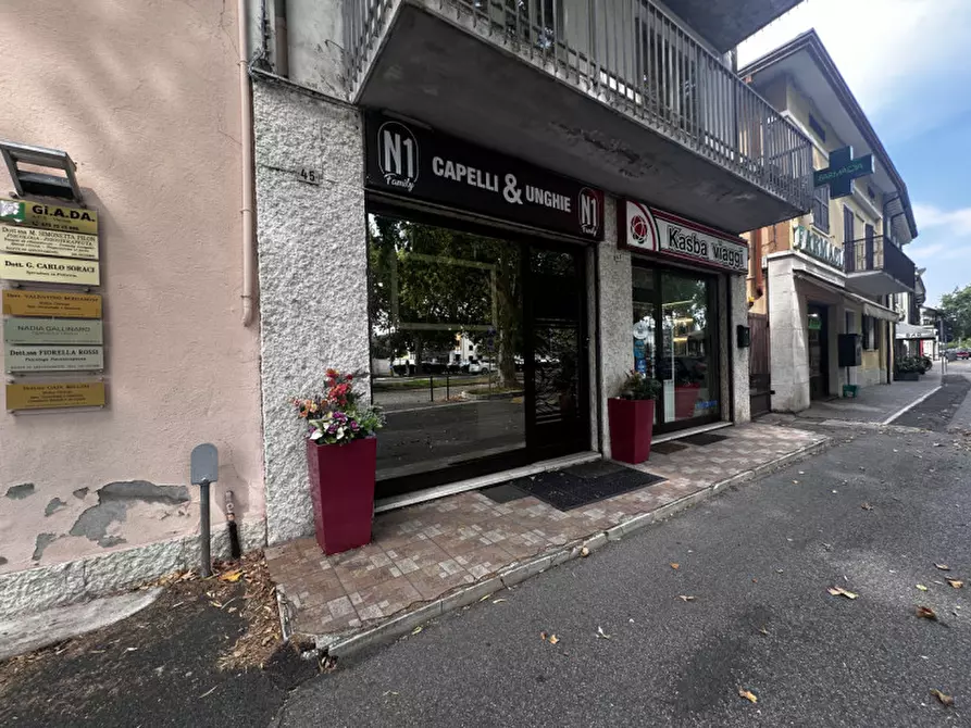 Immagine 5 di Negozio in affitto  in Piazza Umberto I a San Giovanni Lupatoto
