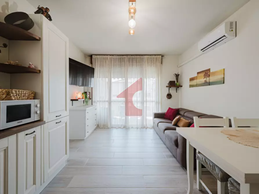 Immagine 3 di Appartamento in vendita  in STRADELLO ARNALDO SPAGNOLI, 4 a Parma