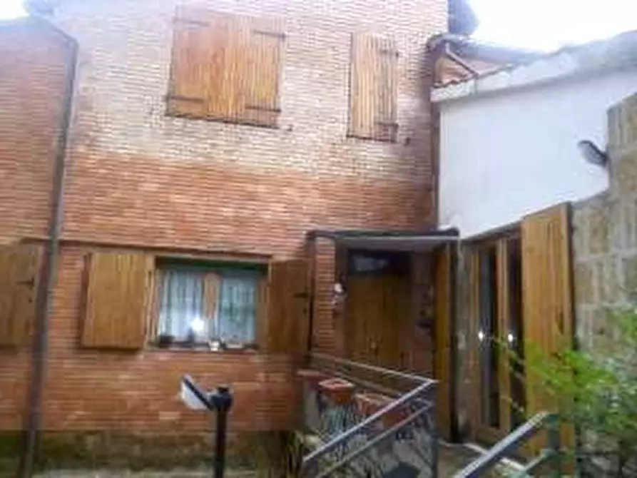 Immagine 26 di Villa in vendita  in Via Cassia 43 a Acquapendente