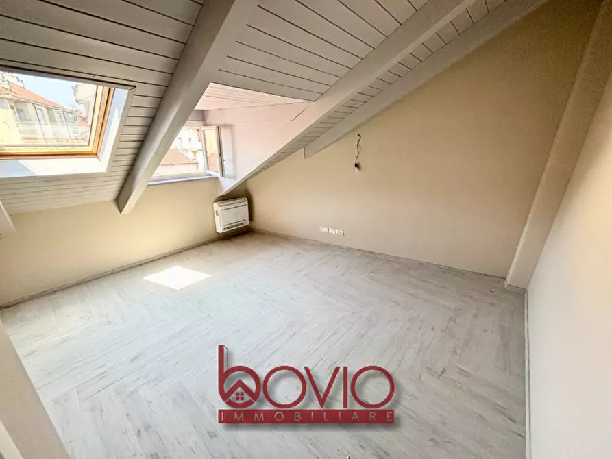 Immagine 61 di Appartamento in vendita  in Via Giacomo Matteotti a Settimo Torinese