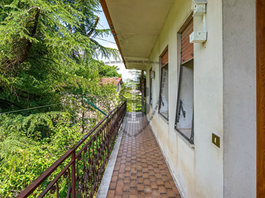 Immagine 2 di Appartamento in vendita  in Via Fosse di sotto, 2 a Enego