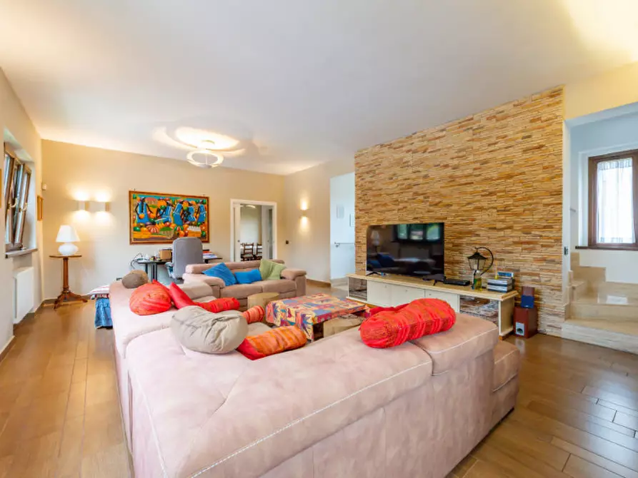 Immagine 10 di Villa in vendita  in Via della Castelluccia di San Paolo a Roma