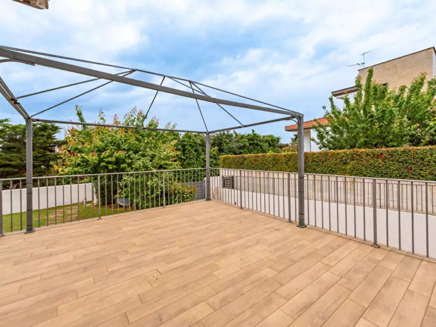 Immagine 43 di Villa in vendita  in Via della Castelluccia di San Paolo a Roma