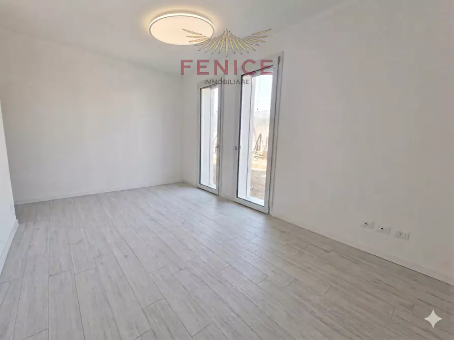 Immagine 9 di Appartamento in vendita  in Via Autieri d'Italia, a Giavera Del Montello