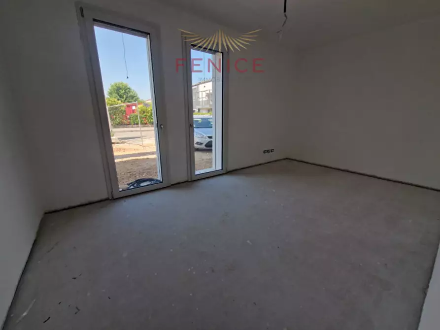 Immagine 23 di Appartamento in vendita  in Via Autieri d'Italia, a Giavera Del Montello