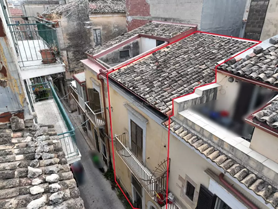 Immagine 2 di Casa indipendente in vendita  in Via Michele Amari a Ragusa