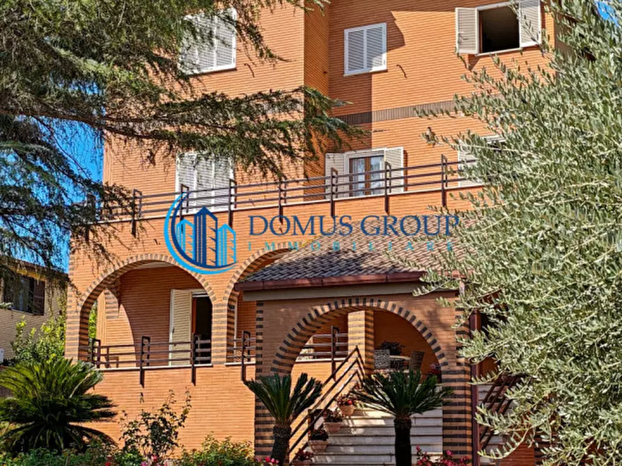 Immagine 12 di Villa in vendita  in Via del Casale Dantoni a Roma
