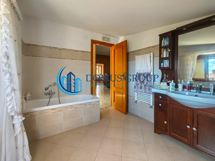 Immagine 13 di Villa in vendita  in Via del Casale Dantoni a Roma