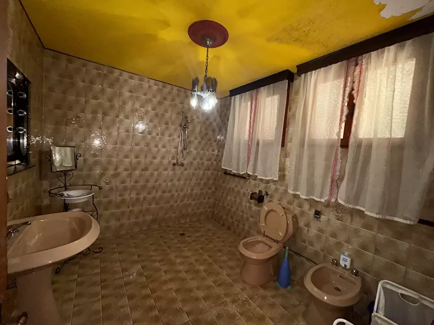 Immagine 5 di Casa indipendente in vendita  a Campolongo Maggiore