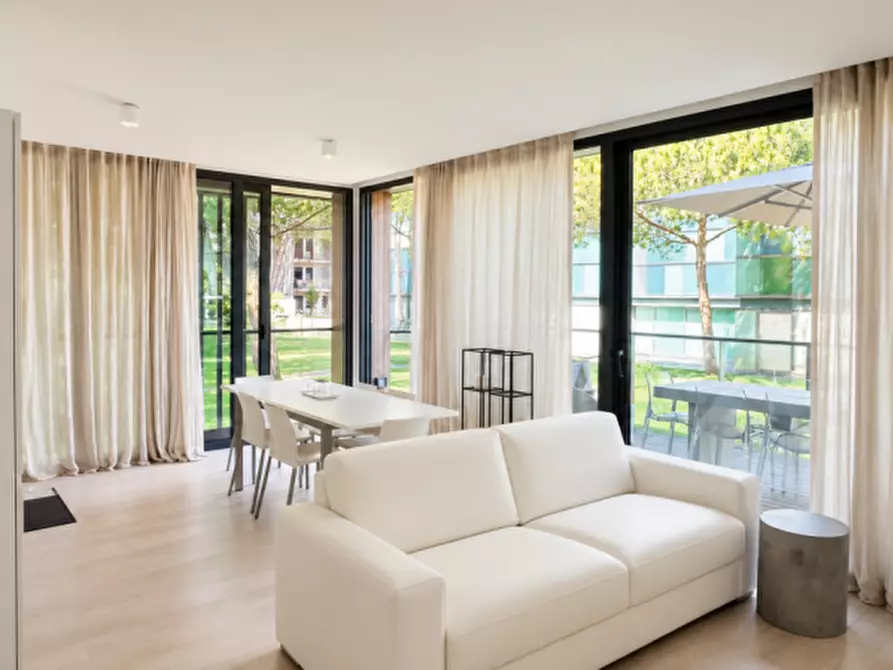 Immagine 5 di Appartamento in vendita  in Viale Oriente a Jesolo