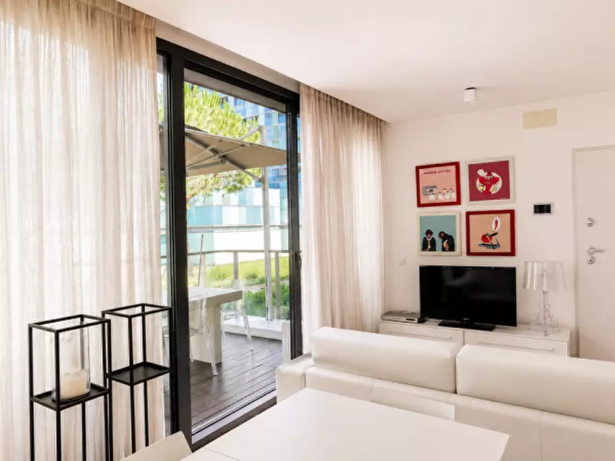 Immagine 6 di Appartamento in vendita  in Viale Oriente a Jesolo