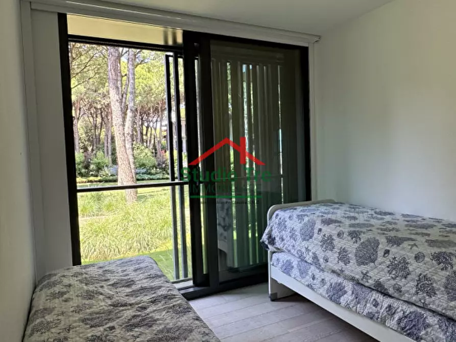 Immagine 25 di Appartamento in vendita  in Viale Oriente a Jesolo