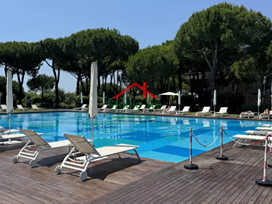 Immagine 41 di Appartamento in vendita  in Viale Oriente a Jesolo
