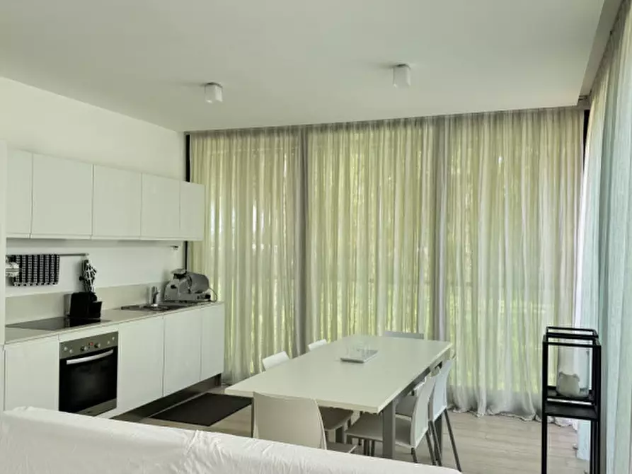 Immagine 44 di Appartamento in vendita  in Viale Oriente a Jesolo