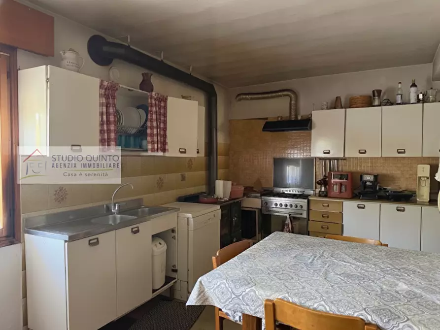 Immagine 13 di Casa bifamiliare in vendita  a Paese