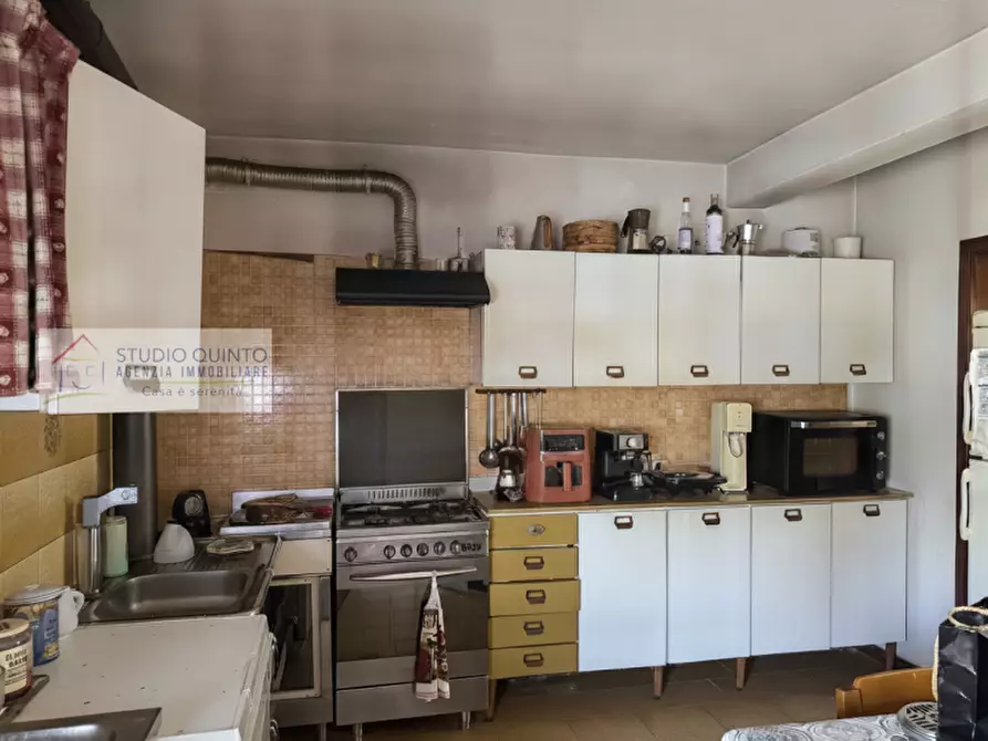 Immagine 14 di Casa bifamiliare in vendita  a Paese