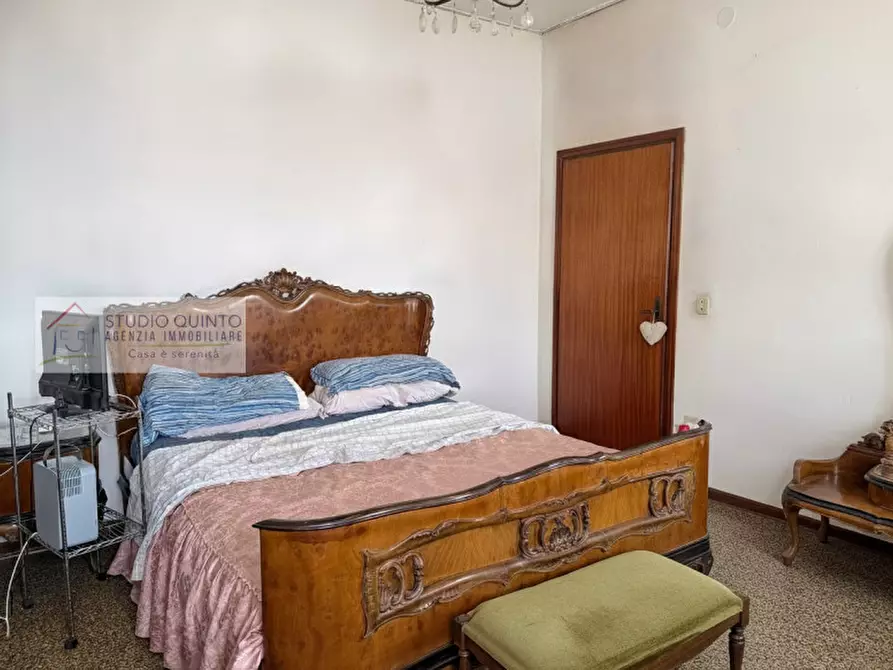 Immagine 24 di Casa bifamiliare in vendita  a Paese