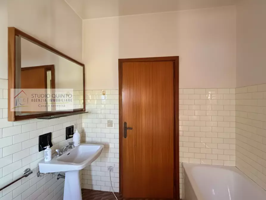 Immagine 28 di Casa bifamiliare in vendita  a Paese
