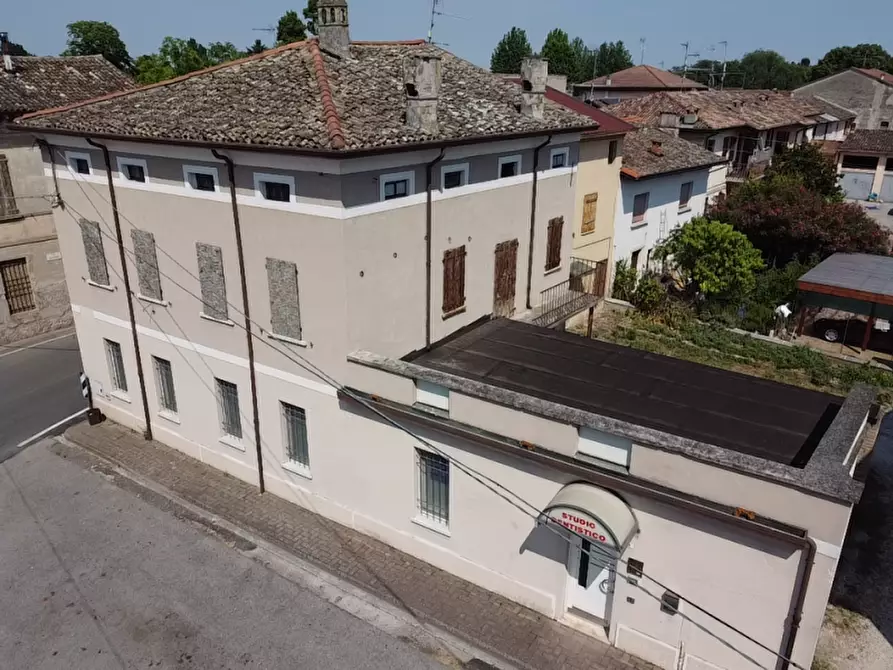 Immagine 5 di Casa indipendente in vendita  in piazza feltrinelli a Remedello