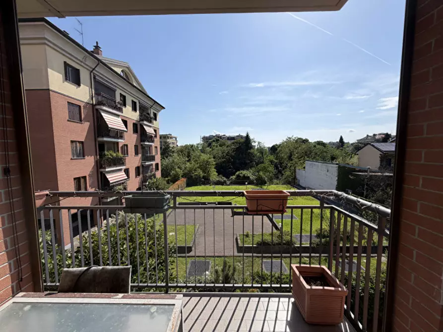 Immagine 8 di Appartamento in vendita  in Via Lucera 35 a Milano