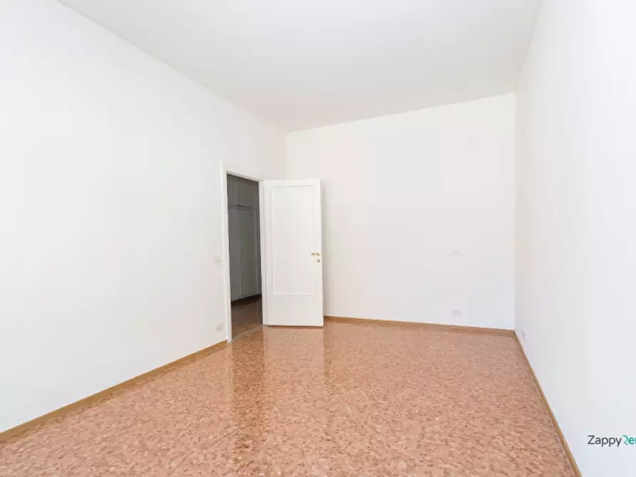 Immagine 25 di Appartamento in affitto  in Via Muggia, 33 a Roma