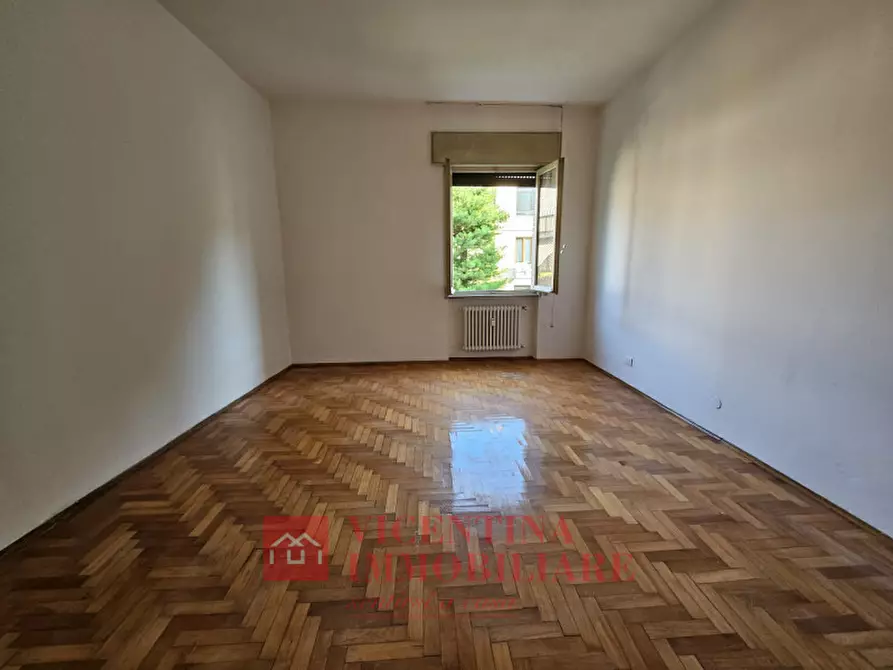 Immagine 5 di Appartamento in vendita  in Via Guicciardini 8 a Vicenza