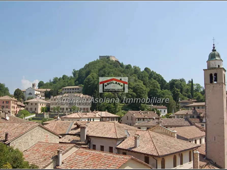 Immagine 4 di Palazzo in vendita  in piazza brugnoli a Asolo