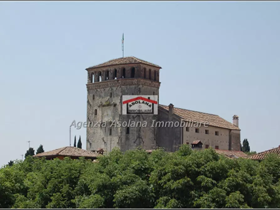 Immagine 7 di Palazzo in vendita  in piazza brugnoli a Asolo