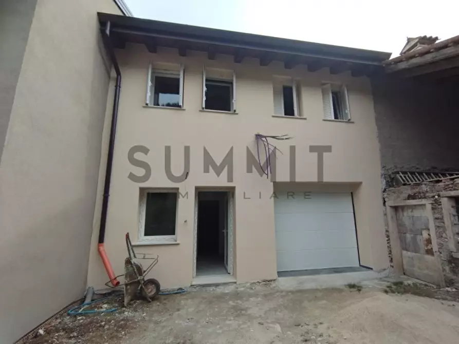 Immagine 2 di Villetta a schiera in vendita  a Schio