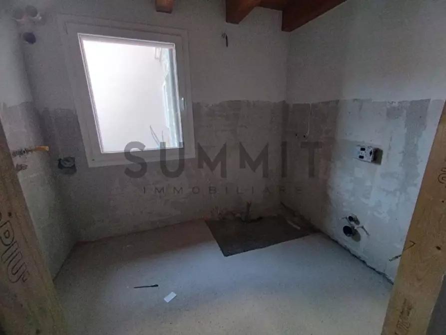 Immagine 10 di Villetta a schiera in vendita  a Schio