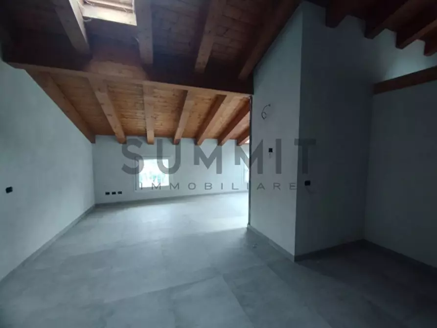Immagine 20 di Villetta a schiera in vendita  a Schio