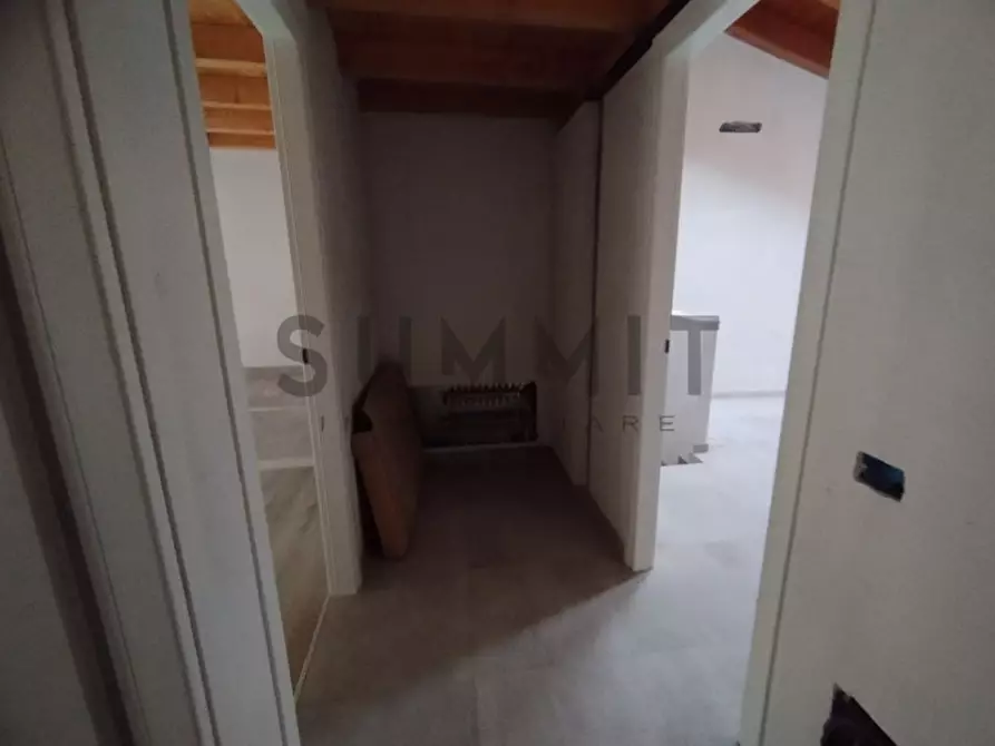 Immagine 27 di Villetta a schiera in vendita  a Schio
