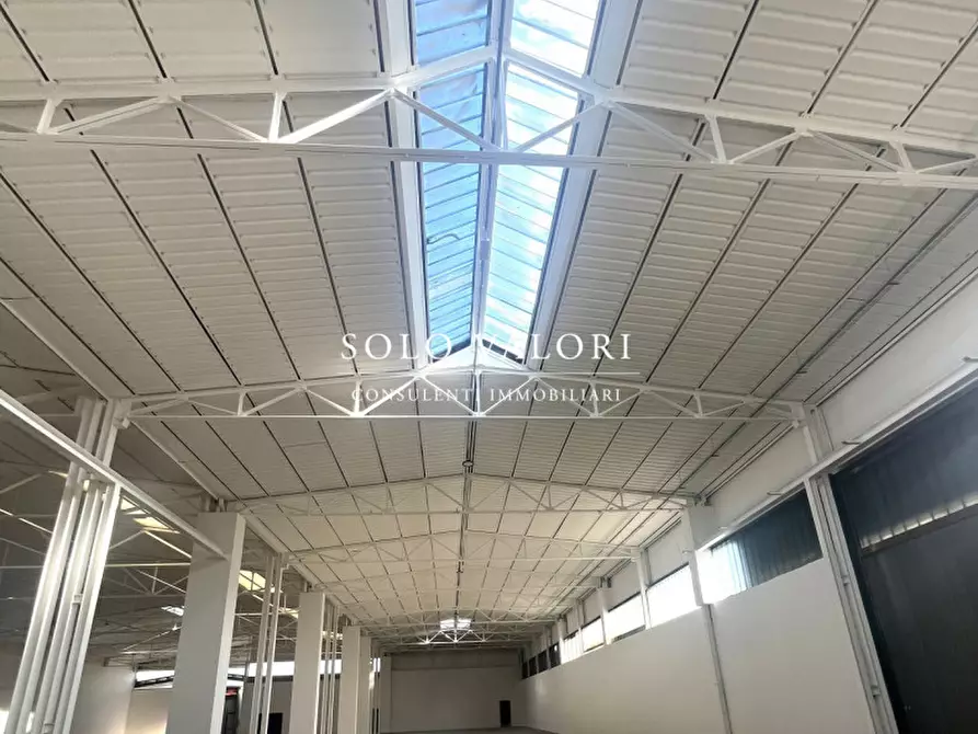 Immagine 1 di Capannone industriale in affitto  a Castelfranco Veneto