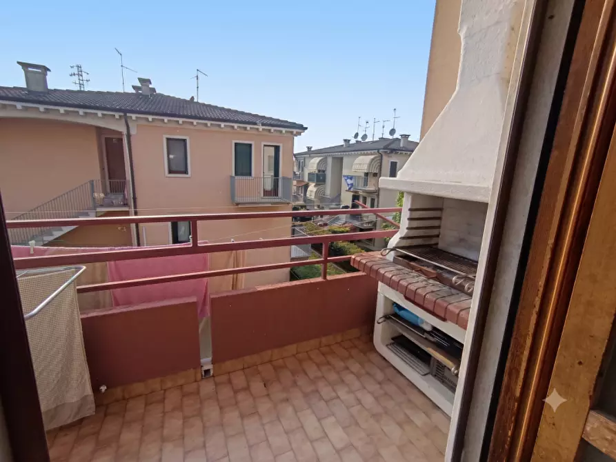 Immagine 6 di Appartamento in vendita  a Lonigo