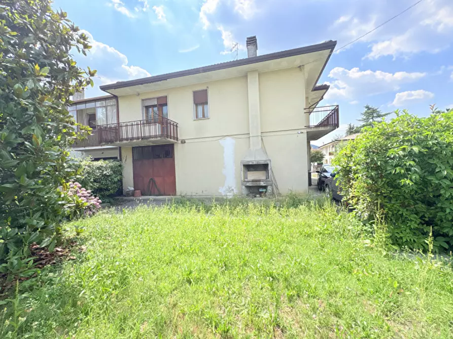 Immagine 3 di Appartamento in vendita  in Via Miramonti a Torreglia