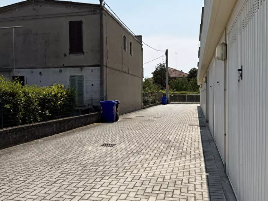 Immagine 22 di Appartamento in vendita  in via al serraglio,1 a Colorno