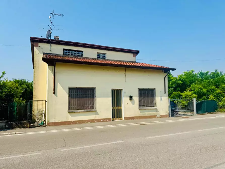 Immagine 2 di Casa indipendente in vendita  in via. Kennedy n .73 a Calvisano