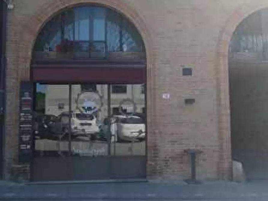 Immagine 4 di Attività commerciale in affitto  a Santarcangelo Di Romagna