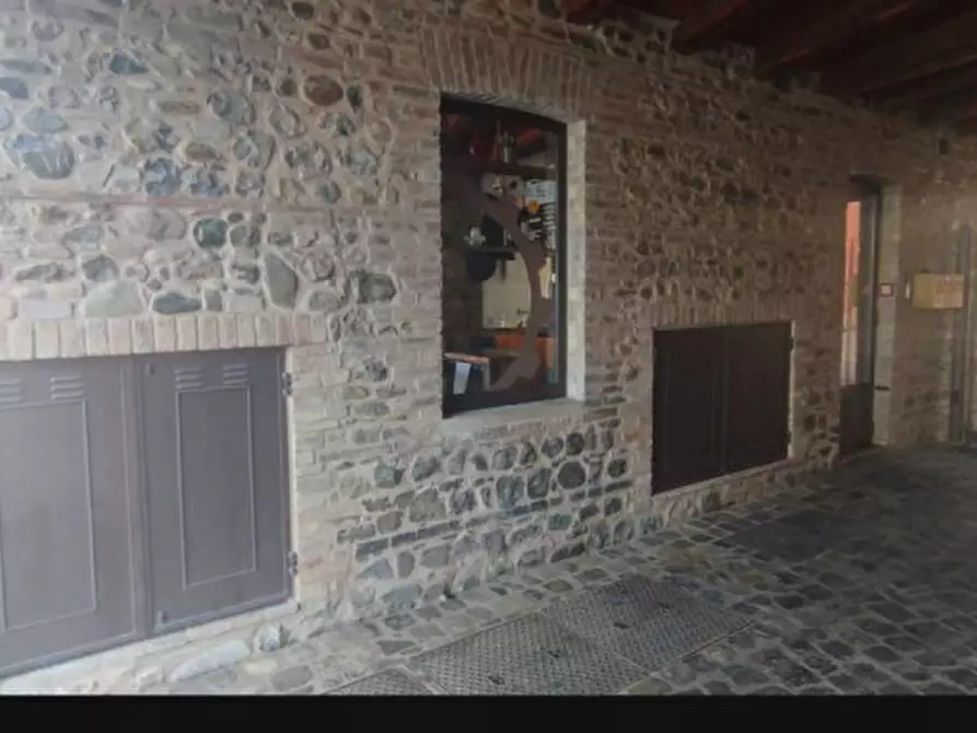 Immagine 16 di Attività commerciale in affitto  a Santarcangelo Di Romagna