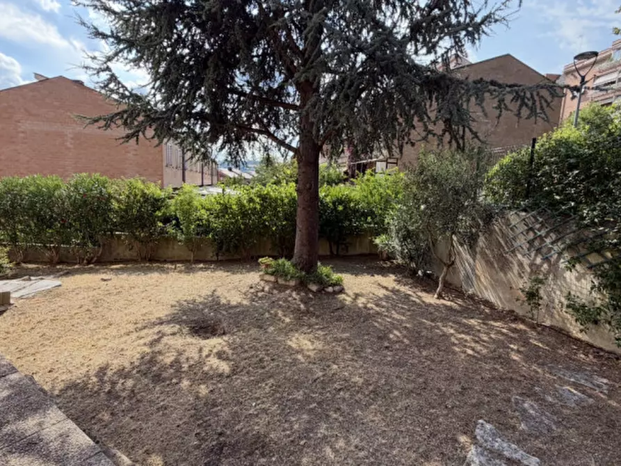 Immagine 16 di Appartamento in vendita  in Via Amato Tiraboschi a Ancona