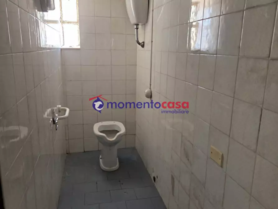 Immagine 8 di Negozio in vendita  in Piazza della Pace 15 a Reggio Di Calabria