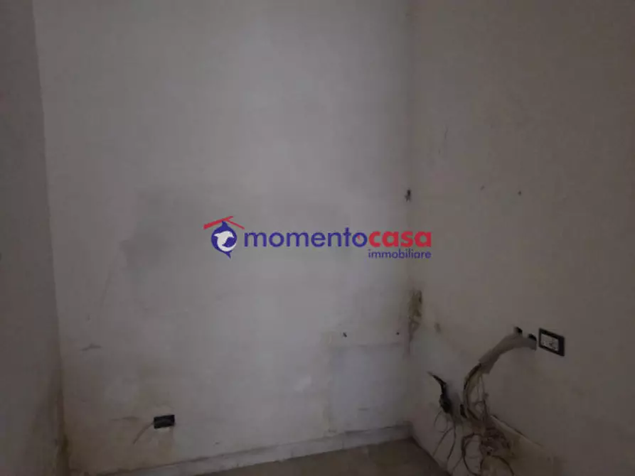Immagine 10 di Negozio in vendita  in Piazza della Pace 15 a Reggio Di Calabria
