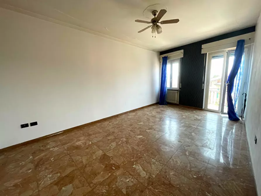 Immagine 6 di Appartamento in vendita  a Valeggio Sul Mincio