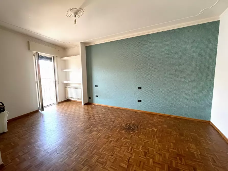 Immagine 13 di Appartamento in vendita  a Valeggio Sul Mincio