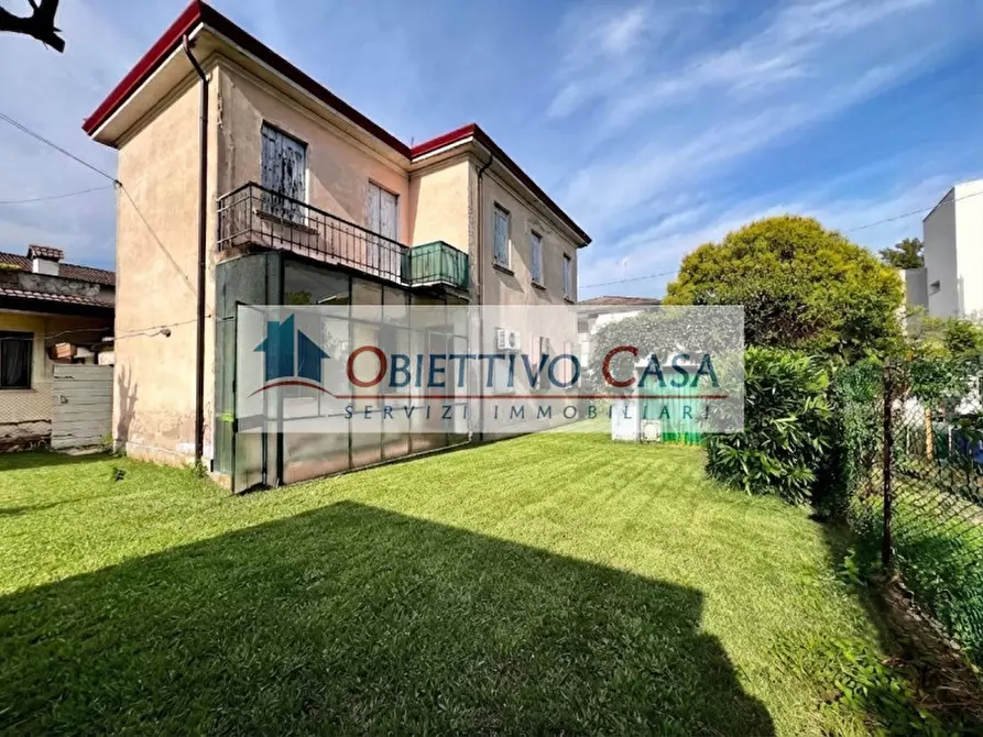Immagine 2 di Casa indipendente in vendita  in Via Adelaide Ristori a Padova