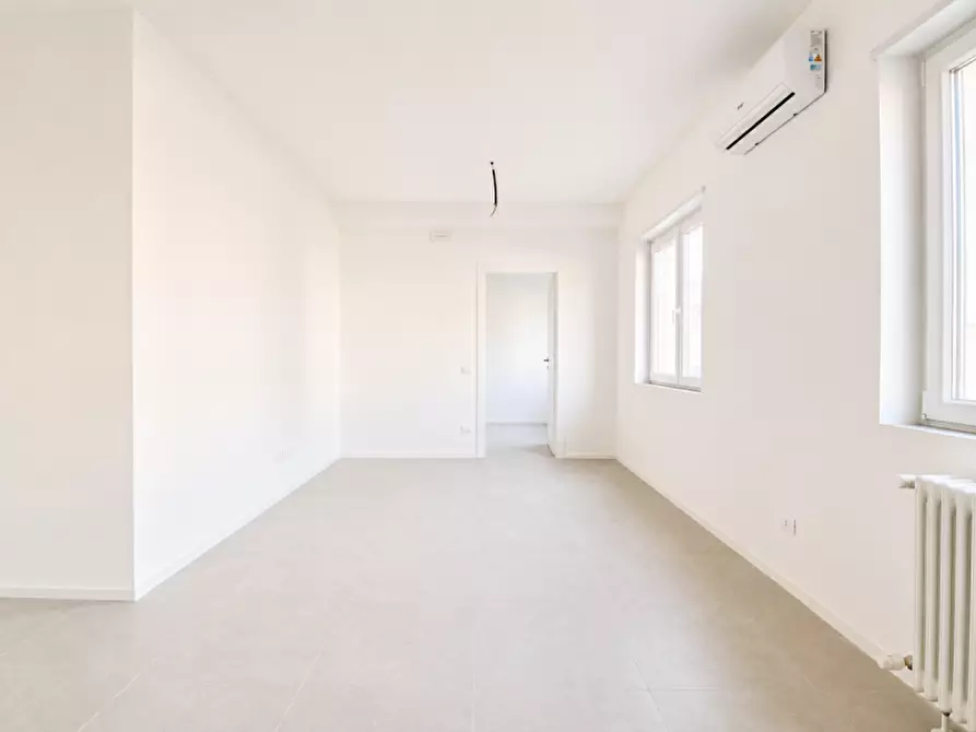 Immagine 2 di Appartamento in vendita  a Vicenza