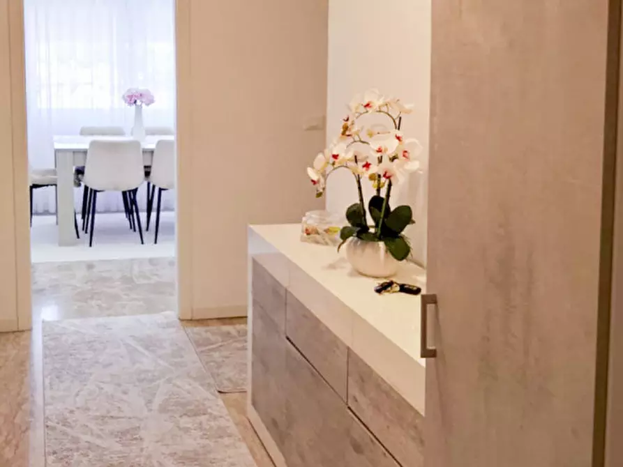 Immagine 5 di Appartamento in vendita  in Viale Italia a Castelfranco Veneto