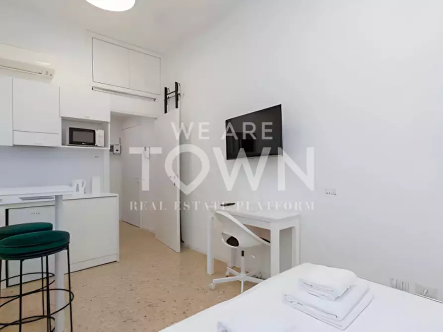 Immagine 2 di Appartamento in vendita  in Viale Coni Zugna 63 a Milano